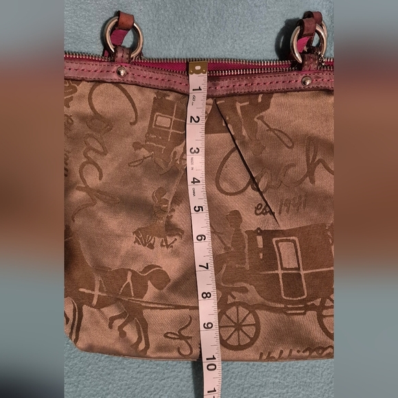Coach Pink and Brown Shoulder Bag with Signature Design - Picture 9 of 10